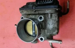 Дроссельная заслонка для Toyota RAV4 XA40 2013-2015
