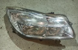 Фары для Opel Insignia на фотографиях