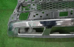 Кронштейн переднего бампера правый для Mercedes-Benz GL class 2015 года на фотографиях