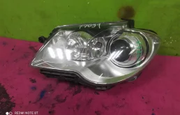 Фары для Volkswagen Touran 2008 года на фотографиях