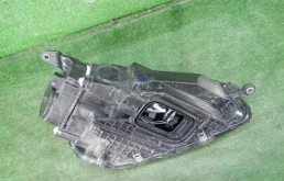 Фара левая для Mercedes-Benz GLE class 2024 года на фотографиях