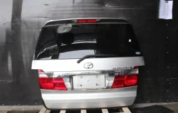 Дверь багажника для Toyota Alphard на фотографиях