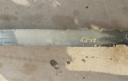 Усилитель переднего бампера для Opel Insignia на фотографиях