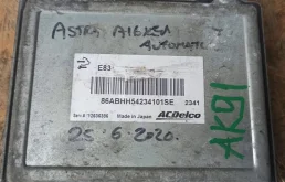 Блок управления двигателем для Opel Insignia на фотографиях