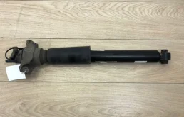 Амортизатор задний правый для Audi Q7 на фотографиях