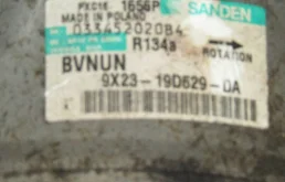 Компрессор кондиционера для Jaguar XF 2013 года на фотографиях