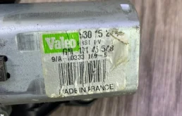 Мотор стеклоочистителя для Opel Zafira на фотографиях