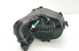 Впускной коллектор для Hyundai Solaris 2018 года на фотографиях