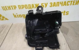 Блок предохранителей под капотом (243803298r) для Renault Logan 2014-2018 (L8)