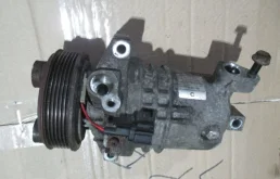 Компрессор кондиционера для Nissan Serena на фотографиях