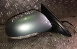 Стекла и зеркала для Honda Accord 2005 года на фотографиях