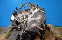 Двигатель без навесного для Honda Stream на фотографиях