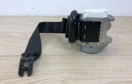 Ремень безопасности задний правый для Audi Q7 на фотографиях