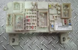 Блок предохранителей салона для Ford Focus II Седан (DA_) 2005-2011