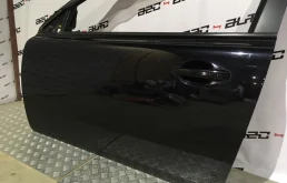 Двери для Volvo C30 2007 года на фотографиях