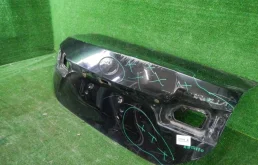 Крышка багажника для Toyota Corolla на фотографиях