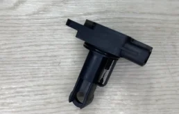 Датчик массового расхода воздуха (8658471) для Volvo C30 MK 2006-2013