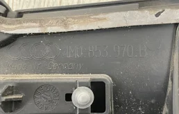 Стекло двери заднее правое для Audi Q7 2015 года на фотографиях