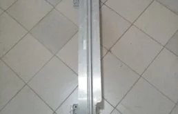 Усилитель бампера передний верхний для Audi Q7 на фотографиях