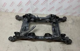 Задний подрамник для Suzuki Grand Vitara 2006 года на фотографиях