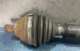 Привод передний правый для Volkswagen Passat 2014 года на фотографиях