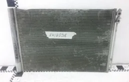 Радиатор кондиционера для BMW 5er 2013 года на фотографиях