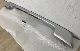 Усилитель переднего бампера для Mitsubishi Pajero Sport 2014 года на фотографиях