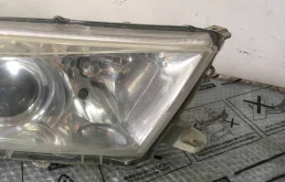 Фара правая для Toyota Highlander 2007 года на фотографиях