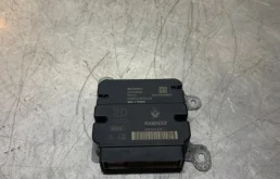 Блок управления двигателем для Renault Logan на фотографиях