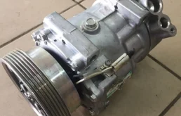 Компрессор кондиционера для Renault Logan 2012 года на фотографиях