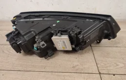 Фара ксенон левая для Volkswagen Touareg на фотографиях