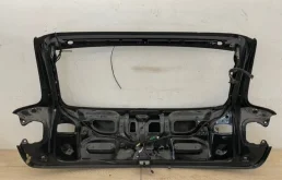 Дверь багажника для Audi Q7 2008 года на фотографиях