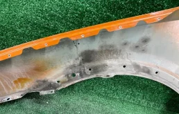 Крыло правое для Audi Q3 2011 года на фотографиях