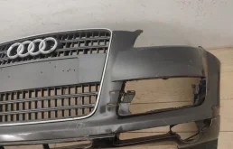 Бампер передний для Audi Q7 2011 года на фотографиях
