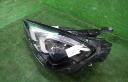 Фара левая для Mercedes-Benz GLE class 2024 года на фотографиях