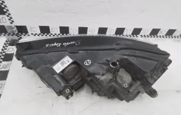 Фара ксенон левая для Skoda Rapid 2023 года на фотографиях