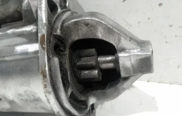 Стартер для Hyundai Matrix 2006 года на фотографиях