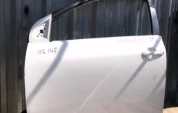 Дверь передняя левая для Toyota Corolla 2006 года на фотографиях