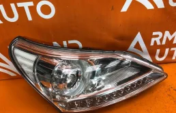 Фара Hyundai Equus 2009-2016 921023N081 2, правая