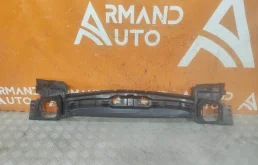 Дефлектор радиатора верхний BMW 8 series 2018-нв 51647359818 G14 G15 G16