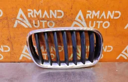 Решетка радиатора BMW X5 2006-2013 51137157688 E70, правая