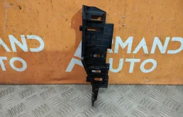 Кронштейн фонаря Land Rover Range Rover 2012-2022 LR061659 4 L405, правый