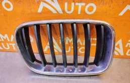 Решетка радиатора BMW X3 2010-2014 51117210726 F25, правая