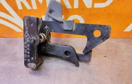 Крюк замка капота Mercedes CLS-Class 2010-2017 A2188800064 C218