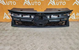 Решетка радиатора Renault Duster 2015-2021 623103564R 1