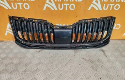 Решетка радиатора Skoda Octavia 2017-2020 5E0853653C 3 A7 (5E)