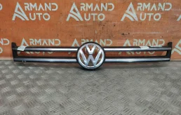 Накладка решетки радиатора Volkswagen Touareg 2010-2014 7P6853651AZLL 2