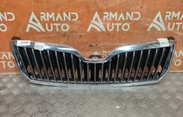 Решетка радиатора Skoda Superb 2013-2015 3T0853668B9B9 2