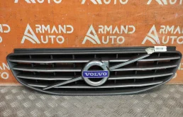 Решетка радиатора Volvo XC60 2013-2017 31333832 1