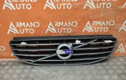 Решетка радиатора Volvo XC60 2013-2017 31333832 1